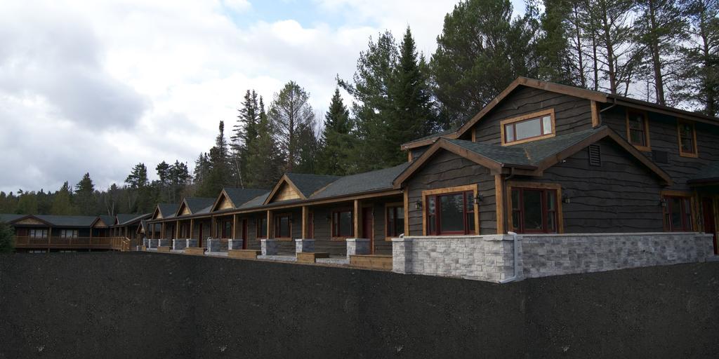 Lake Placid Inn: Residences Exterior photo
